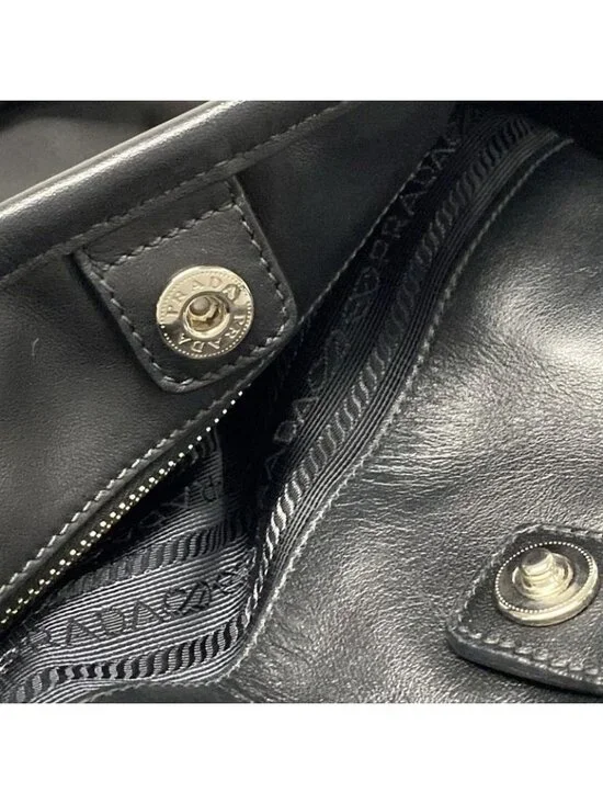Prada Tote Black Leather Tag - Picture 12 of 15